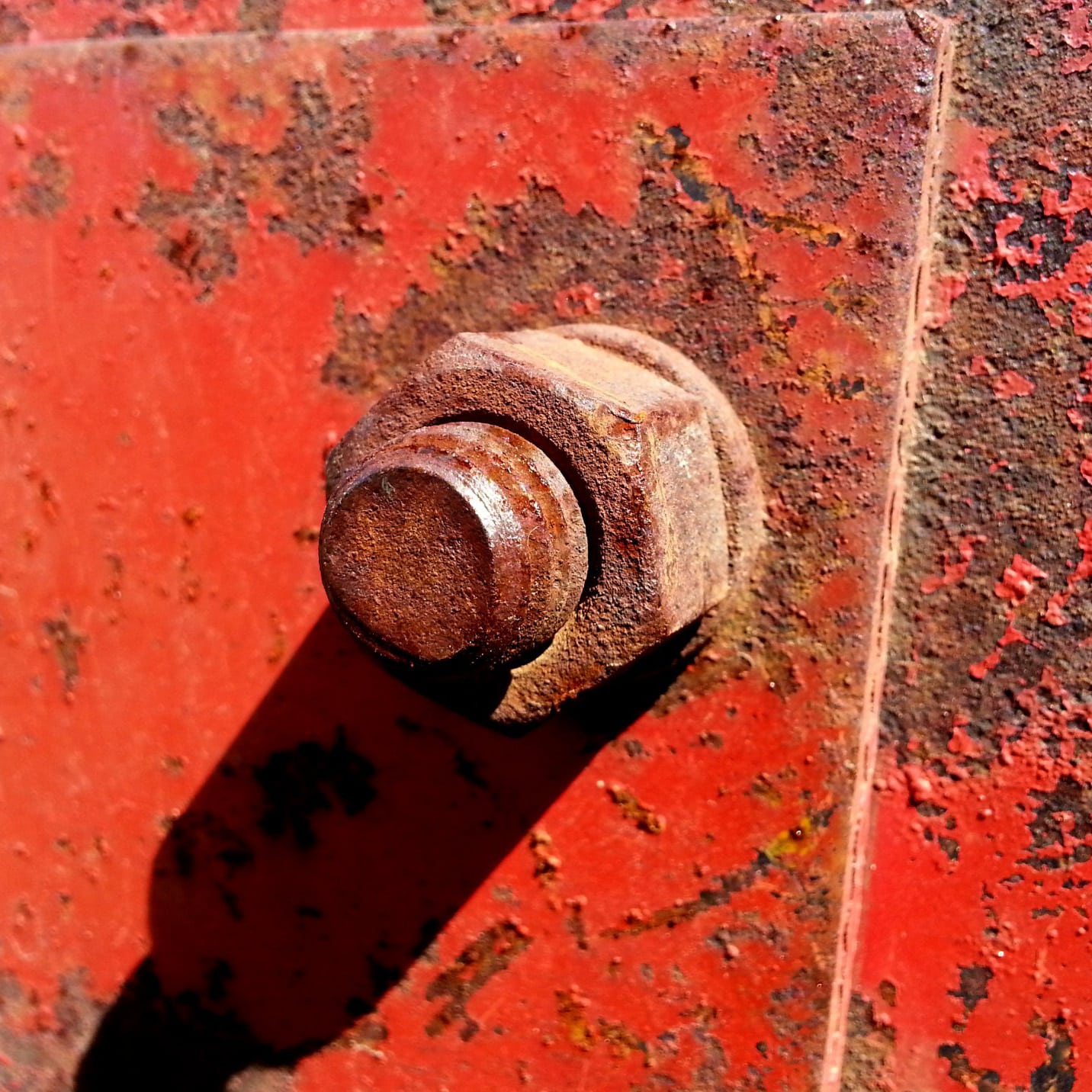 Bust That Rust — The Ultimate in Rust-Breaking Capabilities. Try it the next time you have a stubborn rusty bolt, lug nut, padlock, hinges, etc.